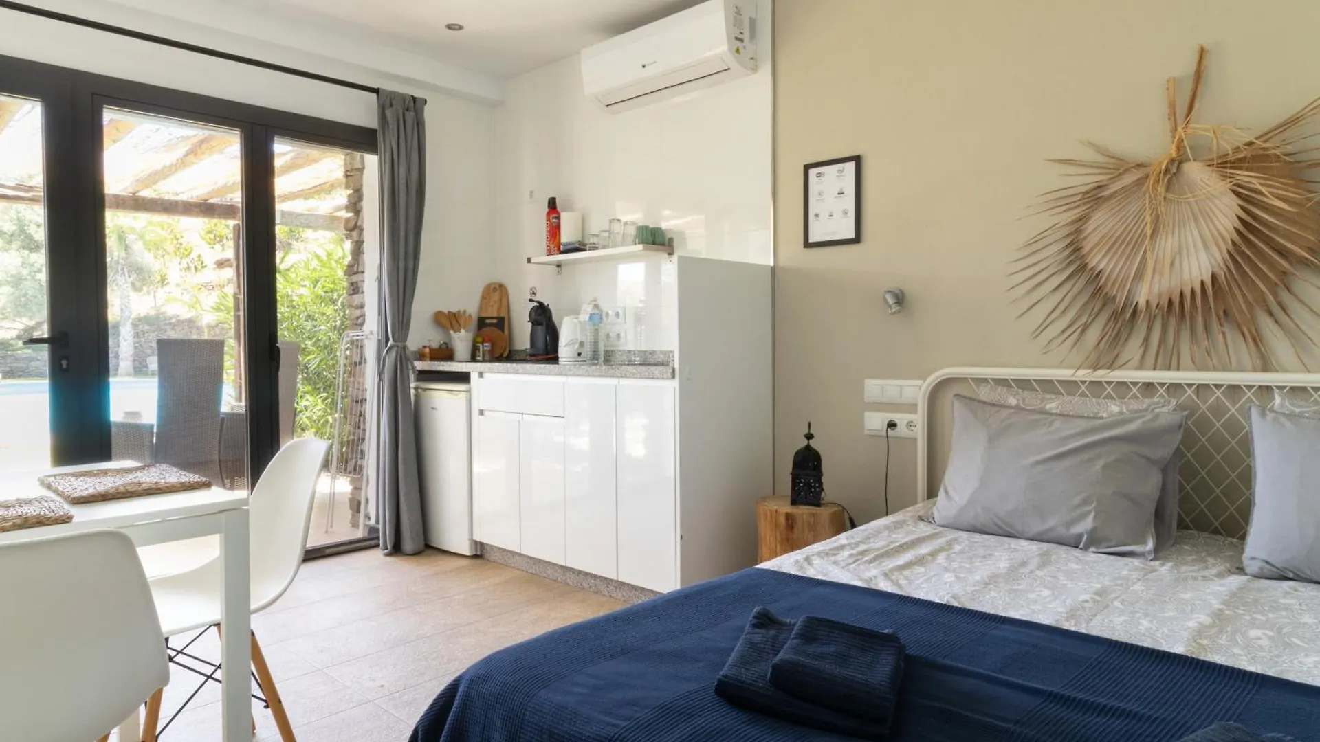 La Casa Del Burro Bed & Breakfast Nerja Spain