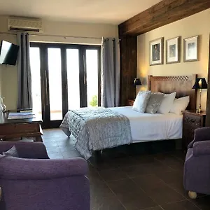 2* Pensión Avalon