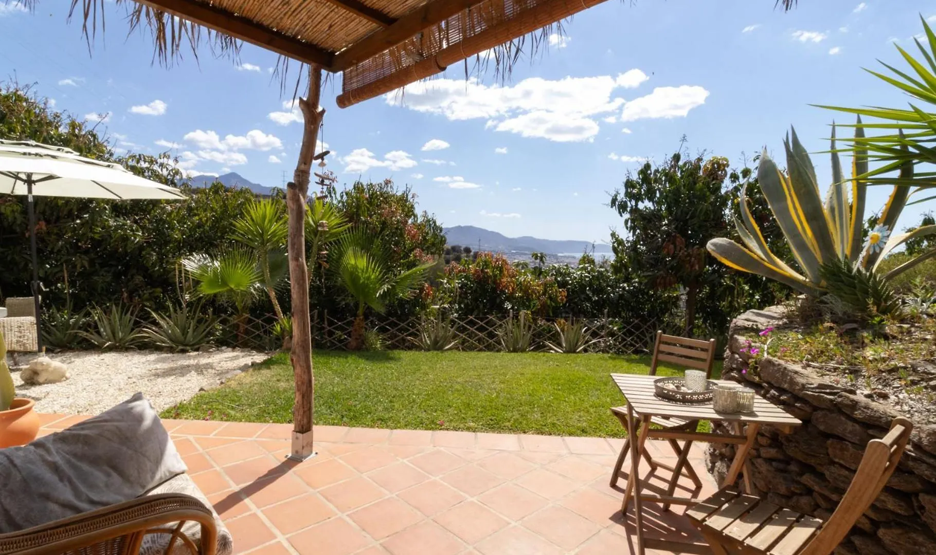 Bed and Breakfast La Casa Del Burro Nerja