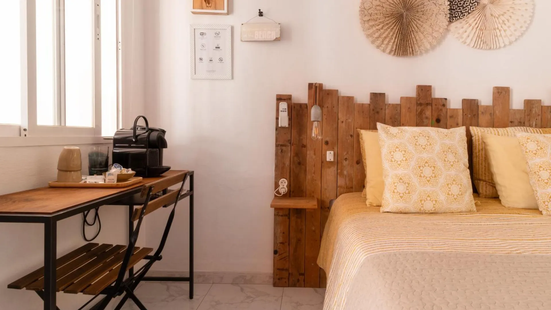Bed and Breakfast La Casa Del Burro Nerja 0*,  Španělsko